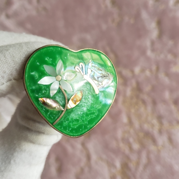 HEART SHAPED PIN | Mexico Alpaca Mother of Pearl Pin - Picture 5 of 13